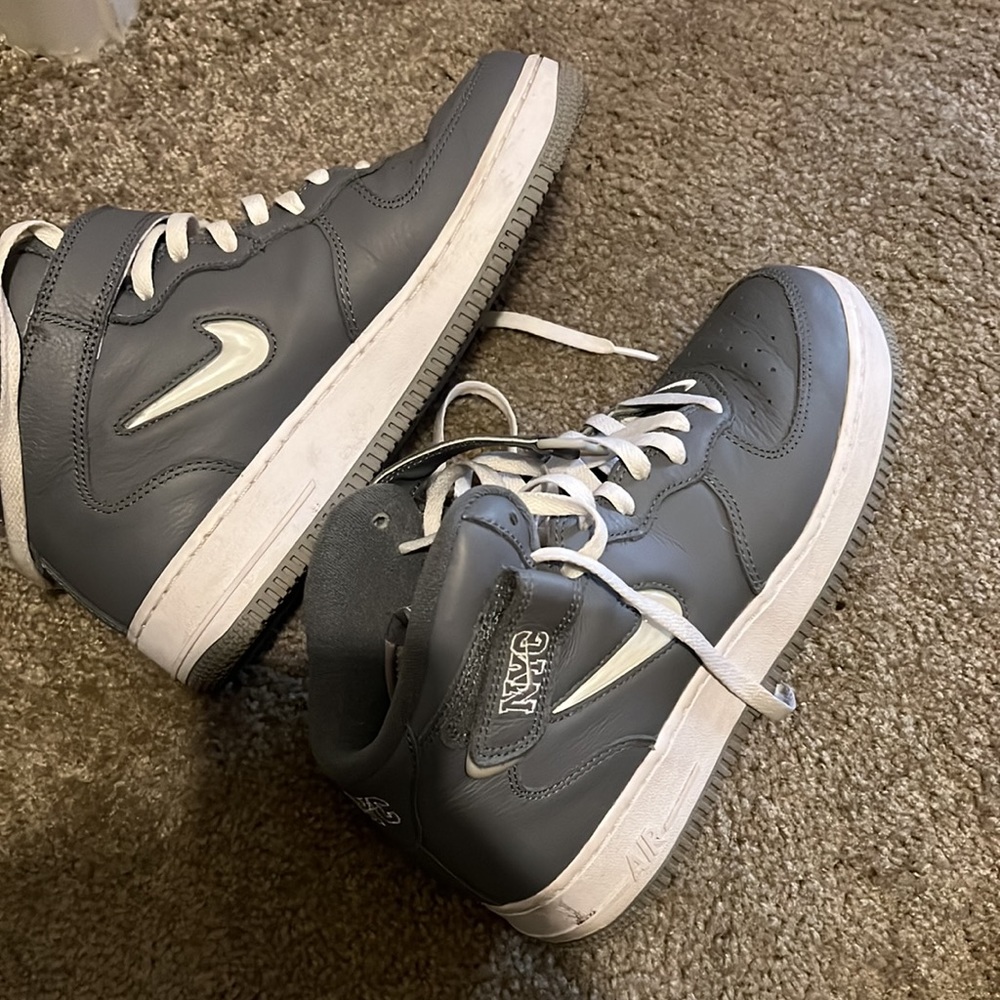 Nikes - Picture 2 of 2